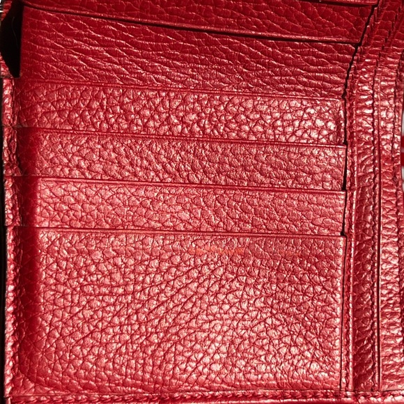 GUCCI RED INTERLOCKING G COMPAC T WALLET - Picture 10 of 13
